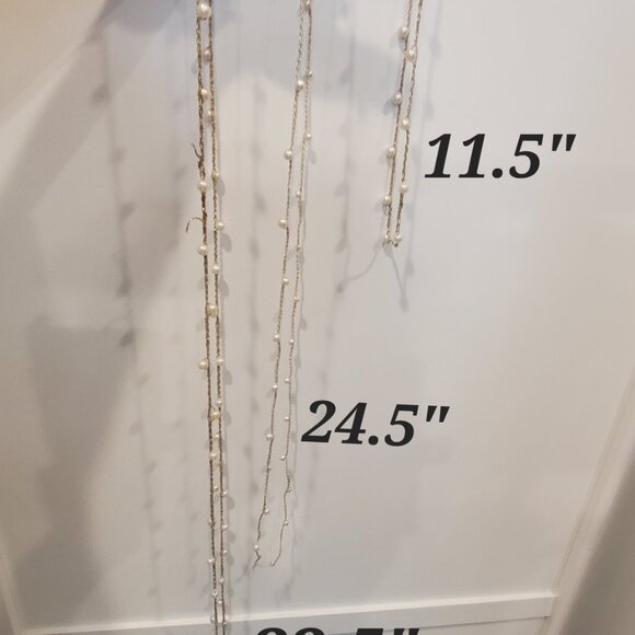 Set of 3 Pearl and Silver Costume Fashion Jewelry Necklaces - Picture 2 of 8